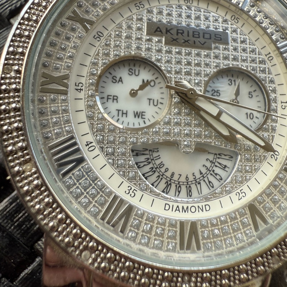 Akribos XXIV AK894SS Quartz Chronograph Stainless Steel Diamond Men's Watch